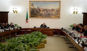 president-bouteflika-preside-une-reunion