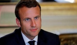 m-macron-alger